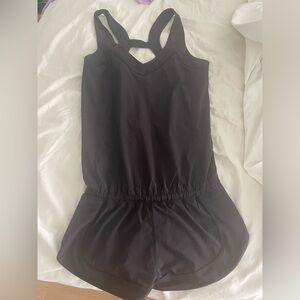 Lululemon Speed Short Romper - perfect condition size 6